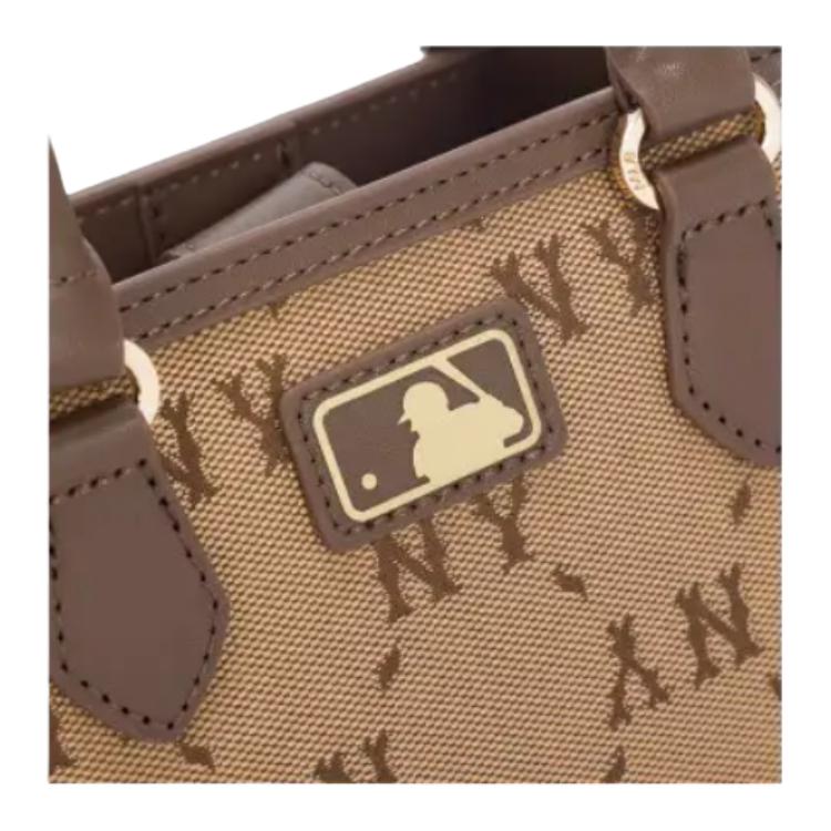 MLB New York Yankees Vintage Classic Commuter Tote Bag Women Tote Bag Brown 7ACRM036N-50BRS