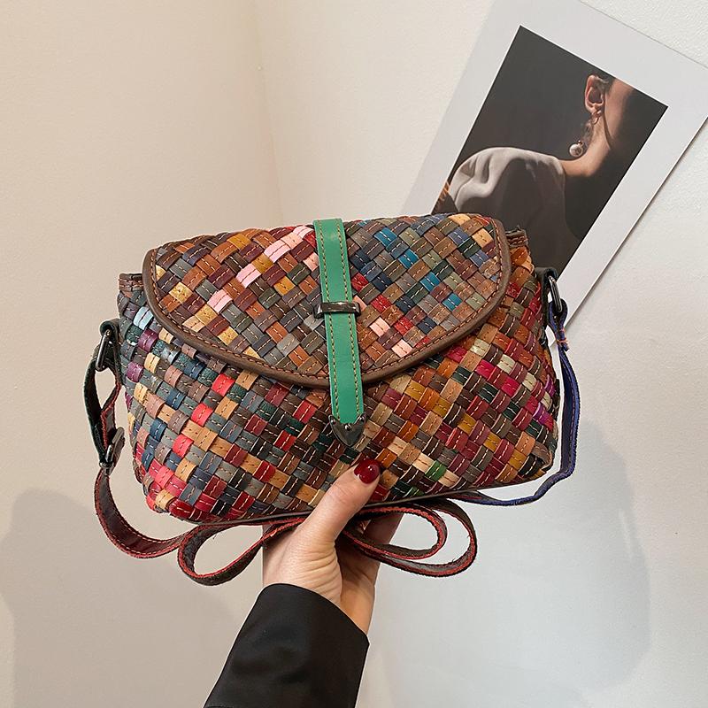Niche handwoven bag femininity versatile color woven shoulder messenger bag premium pillow bag