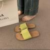French Flat Bottom One-word Toe Slippers Women's Summer Wear 2025 Summer New Fashion Casual Beach Sandals