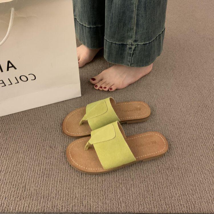 French flat bottom one-word toe slippers women's summer wear 2025 summer new fashion casual beach sandals