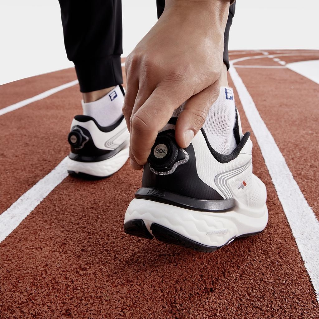 FILA Boa Nuvole 2 Slip-On Minimalist Versatile Fashion Durable Breathable Low-Top Running Shoes Men sneaker White A12M431111FBW