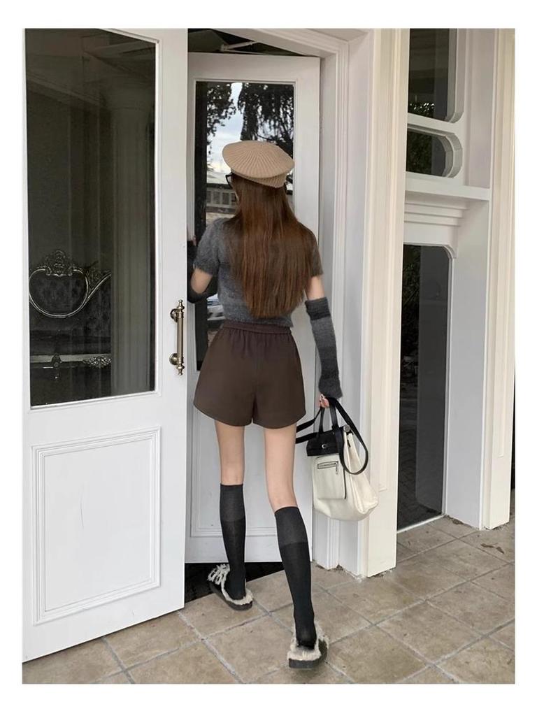 Women's Black Woolen High-Waisted Wide-Leg Shorts - 2025 Autumn/Winter Collection