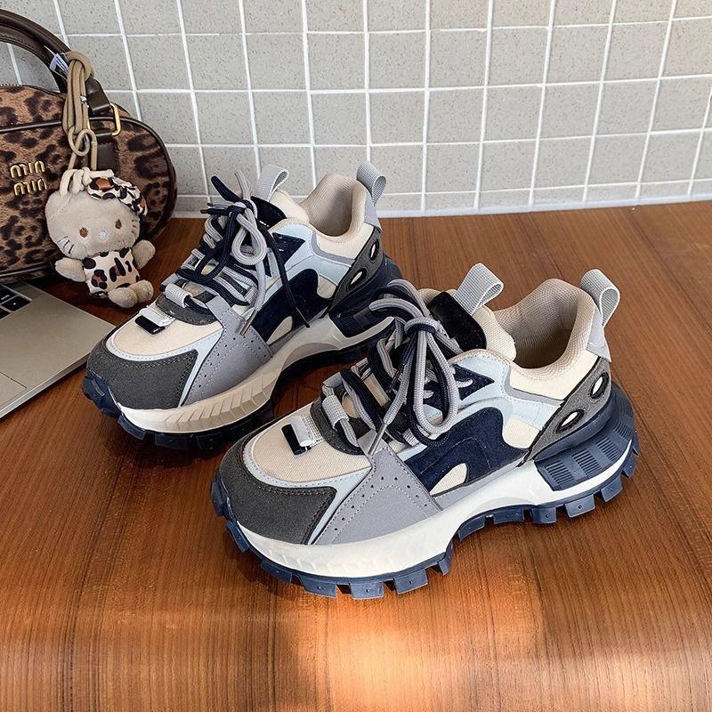 22 Frühling neue Plateau-Freizeitsneaker neue Retro Forrest Gump Schuhe ins Dad-Schuhe