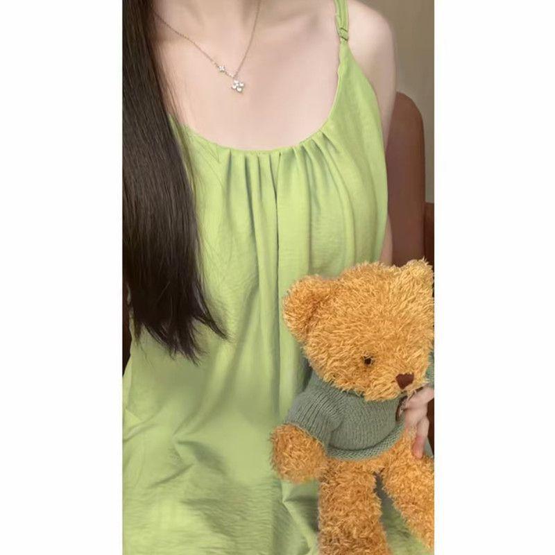 

The new summer pajamas dress with chest pads and suspenders can be worn outside, and the thin fairy beach dress can be worn outside. M