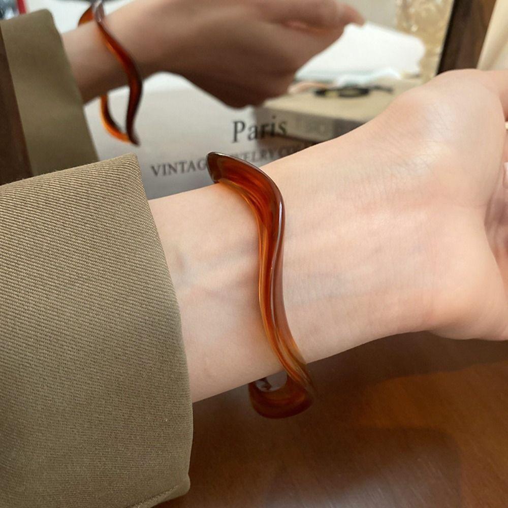 Vintage Glitter Acrylic Bangle Minority Design Geometric Irregular Bangle Women