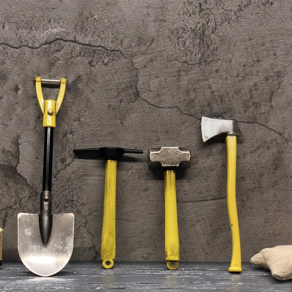 Kit di attrezzi decorativi a forma di pala, martello, ascia, piccone in metallo per auto RC SCX10 -4 D90
