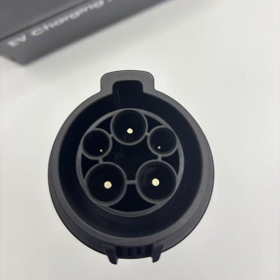 Tesla-Compatible EV Charging Adapter