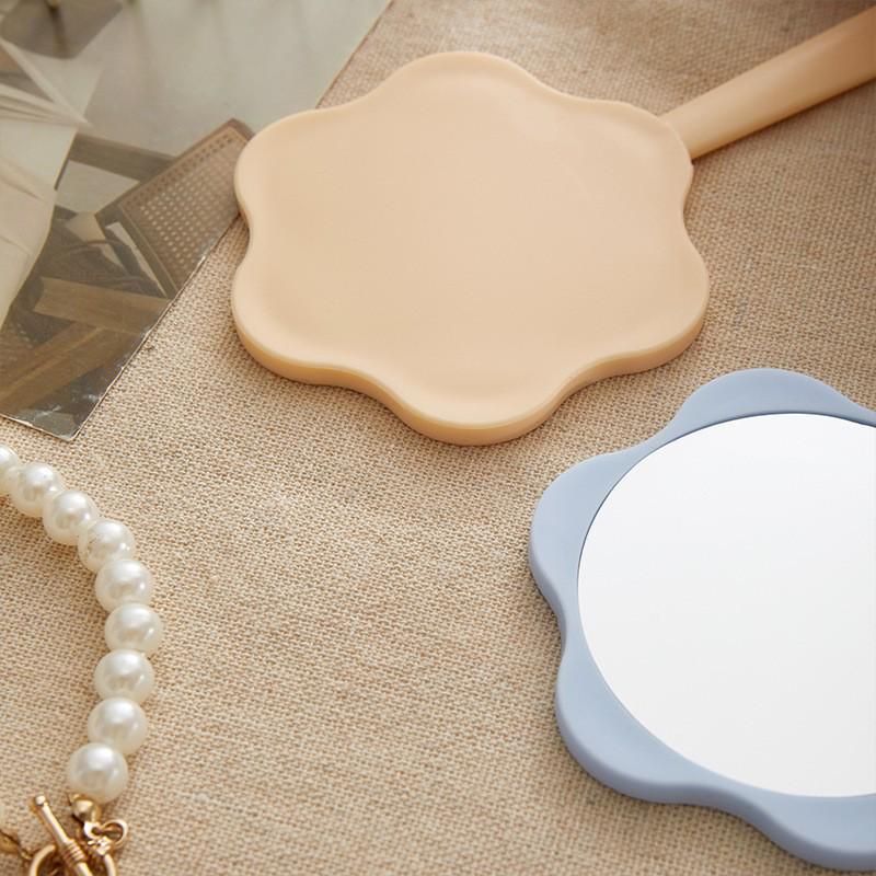 Creative Classic Floral Handheld Makeup Mirror - Portable Mini Touch-up Mirror with Handle