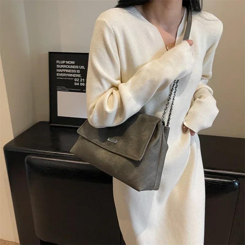 Large Capacity Fashion Women's Shoulder Bags Chain Commuting Crossbody Bags Versatile