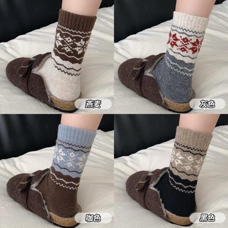 Wool Socks Children S Thickened Warm Retro Medium Tube Socks Tide Color Matching Snow Pattern Stacking Socks One size