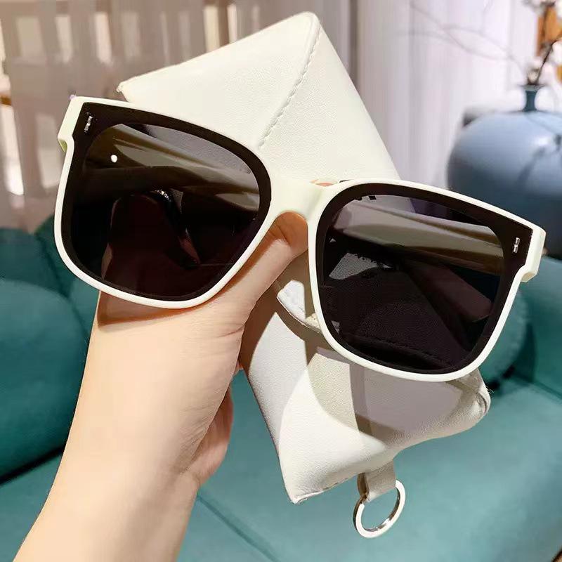 Polarized Clip-On Sunglasses for Myopia - Men's & Women's Driving and Summer Sun Protection