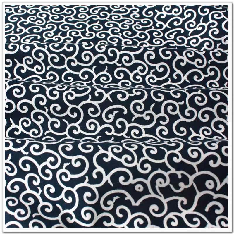 Arabesque pattern furoshiki 70 centimeters karakusa thief design auspicious good fortune one-sho mochi one year gift two widths eco bag (navy 70cm)