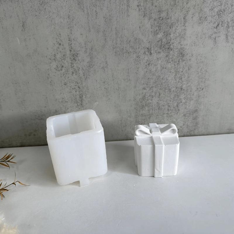 3D Christmas Gift Box Candle Silicone Mold Bowknot Gift Boxes for Car Aromatherapy Candle Gypsum Resin Mould DIY New Year Xmas Gifts