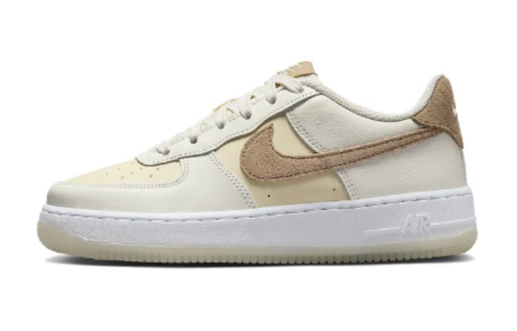 

Nike Air Force 1 Slip Resistant Abrasion Resistant Low top Skateboard Shoes Beige Kids HF5349-100 36.5