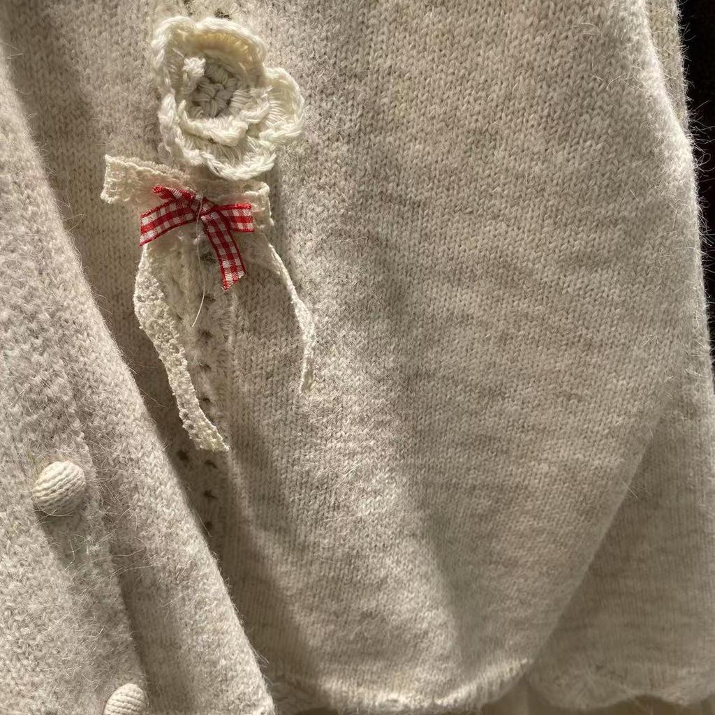 Women's Floral Applique V-Neck Loose Warm Cardigan Coat - Autumn/Winter Mori Girl Style