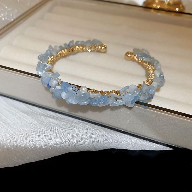 Baroque Pearl Open Bracelet - Elegant Light Luxury High-End Fashion Jewelry.