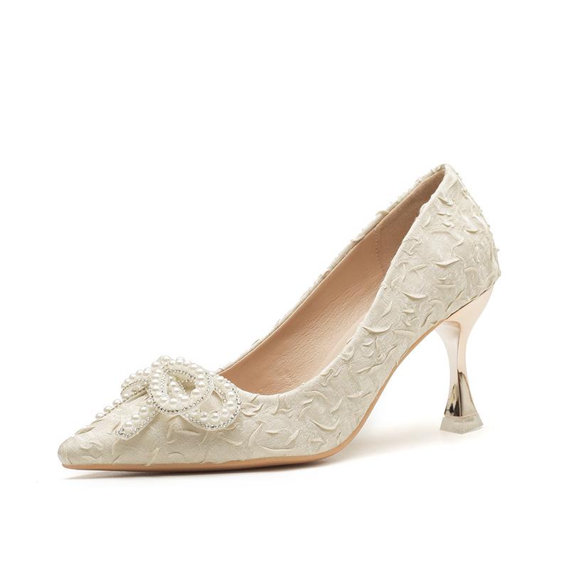 

Французские туфли на высоком каблуке женские новые темпераментные светские жемчужный бант универсальные не устают туфли невесты свадебные туфли 40