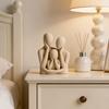 Figurine abstraite Famille de 3 Personnes Statuette Parents Modernes et Enfant Sculpture de Famille en Résine pour Salon Chambre à Coucher Table Table de Chevet Étagère d'Entrée Décoration de Maison