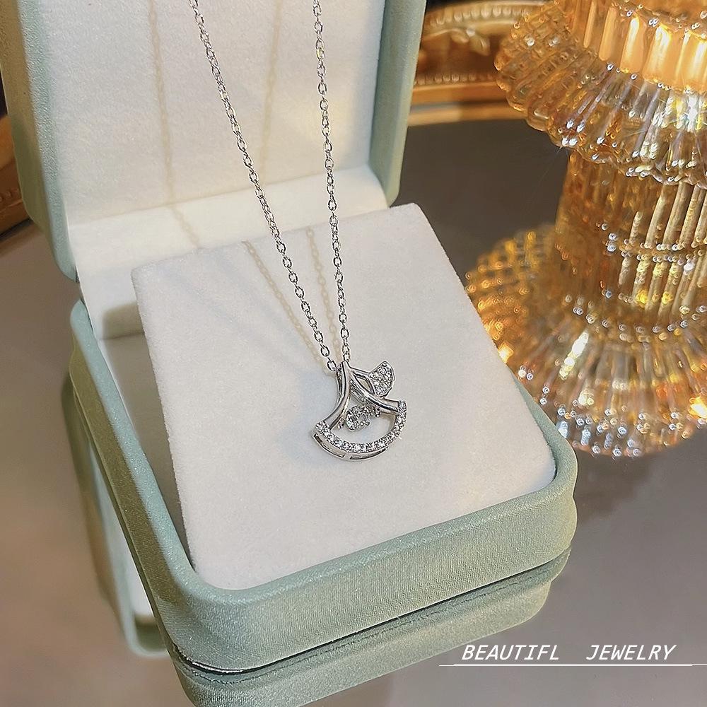 

High-End Titanium Steel Pendant Necklace - Versatile, Non-Fading, Niche Fashion for Women