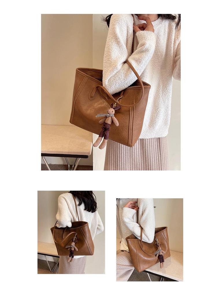 Autumn/Winter 2025 Large Capacity Retro Shoulder Tote Bag for Women
