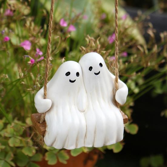 Swing Ghost Couple Figurine Halloween Ghost Hanging Decoration Resin White Ghost Couple Ornament for Indoor Outdoor Garden Patio Porch Decor
