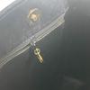 Chanel Vintage CC CC-Marke Umhängetasche Tragetasche Umhängetasche Leder Dunkelblau