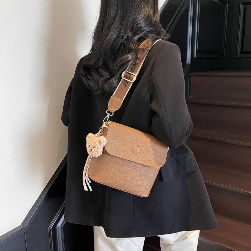 Geantă Simplă Retro Monocromă pentru Femei Textură Premium Stil Străin Curea Lată de Umăr Geantă de Mesager Monoumar