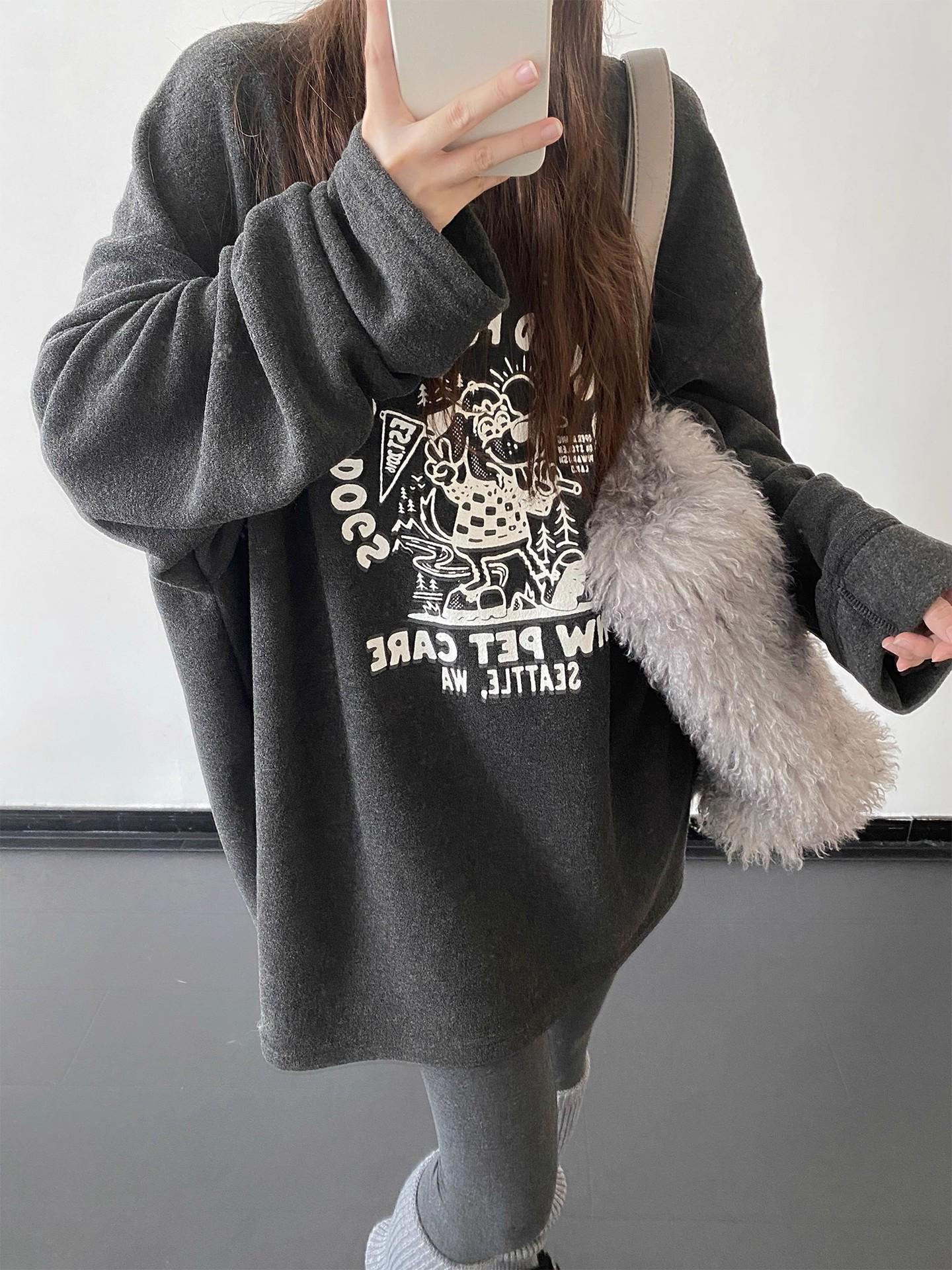 

Women s Playful Puppy Terry Cloth Drop Shoulder Letter T-shirt - Winter 2025 Thickened Base Layer Top Medium серый/древесный уголь