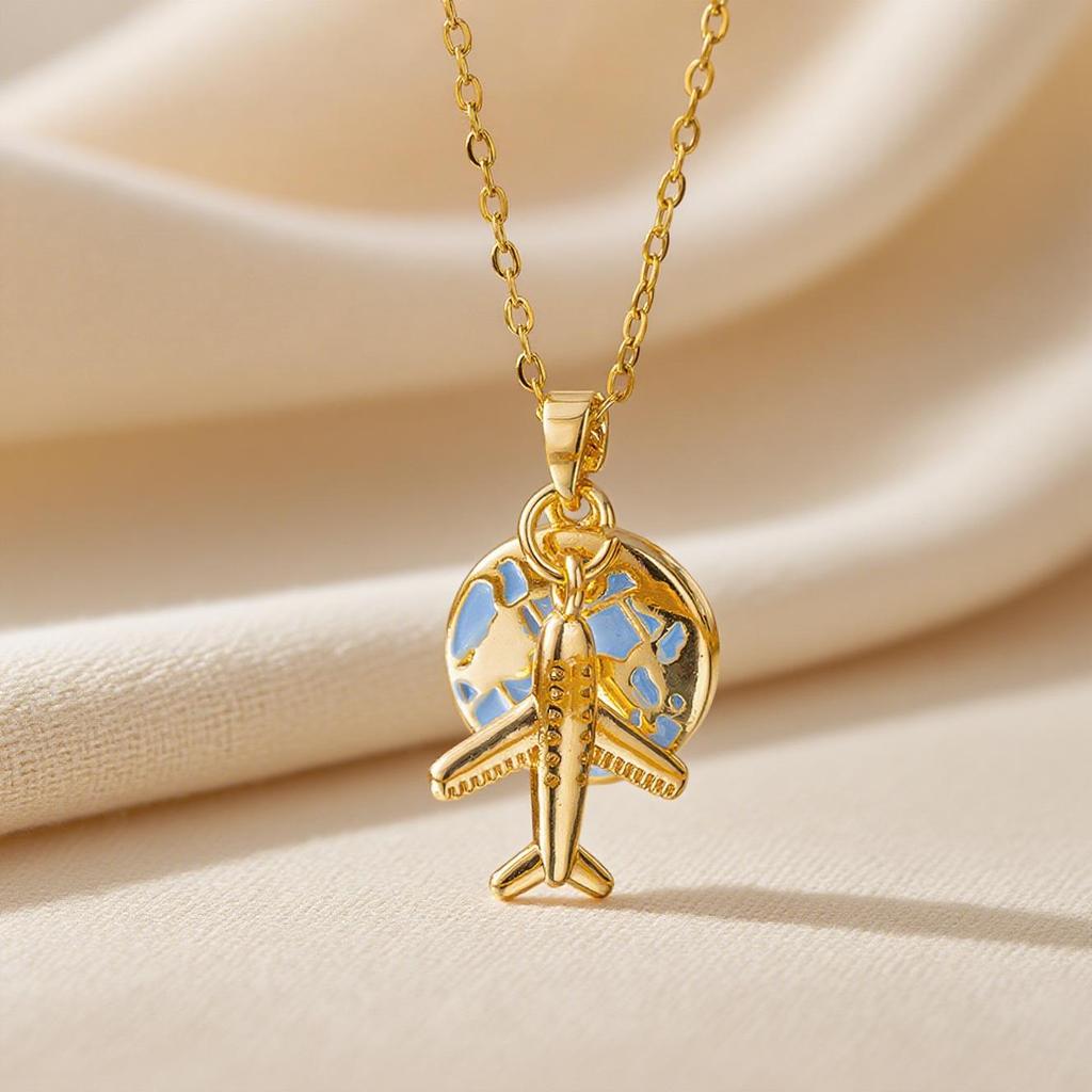 Elegant Light Luxury Zircon Necklace for Women - Gold-Plated, Simple Clavicle Chain