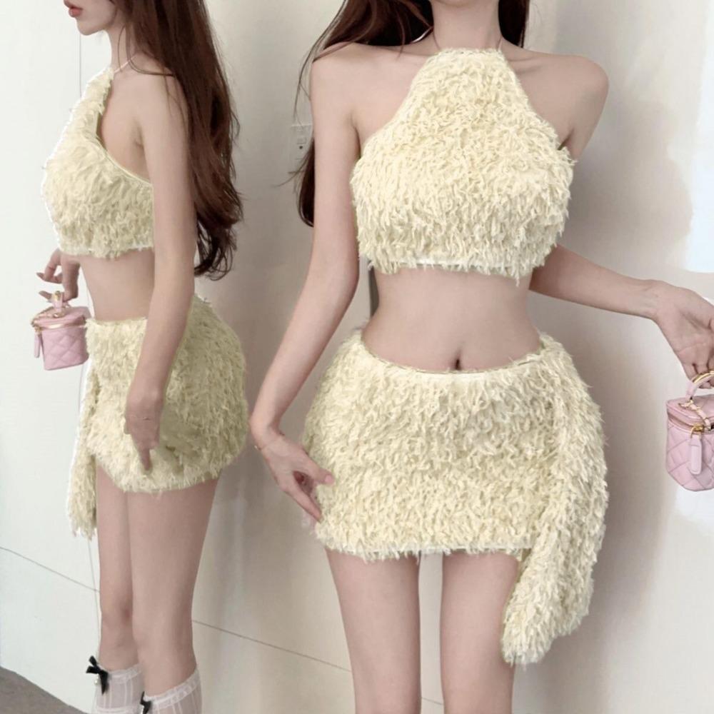 Design Sense Is Slim and Pure Hot Girl College Style Sexy Backless Furry Halter Neck Vest Hip Skirt Plush Top Skirt Suit