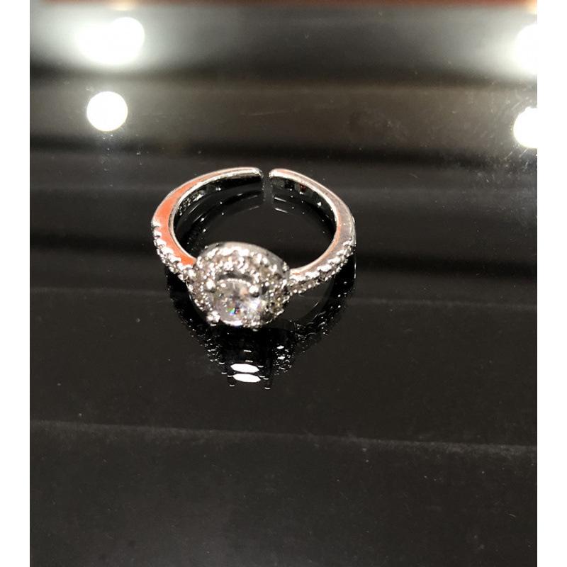 Elegant Women s Micro-Inlaid Cubic Zirconia Ring - Trendy Light Luxury Design Adjustable Open Design