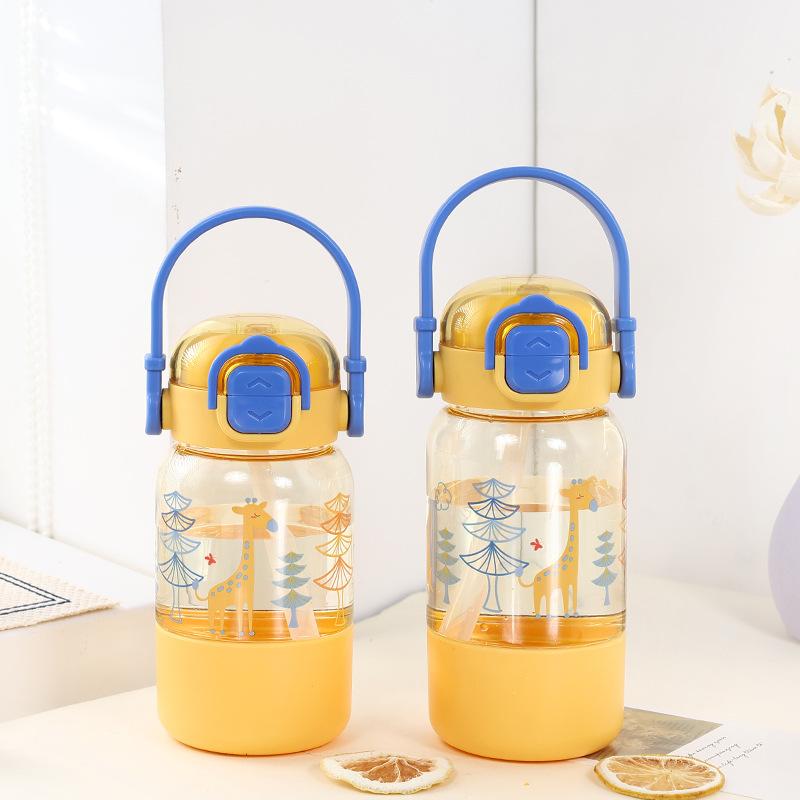 Water bottle Children's straw water cup Large capacity summer drop-proof plastic Portable high temperature resistant student kettle Cute double drink