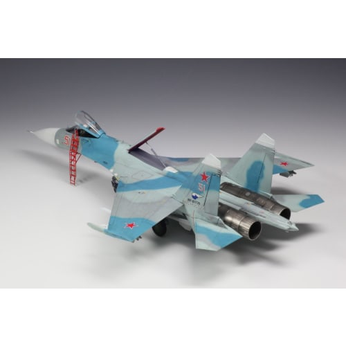 PLATZ 1/72 Scale Su-27SM Flanker B Plastic Model AE-2