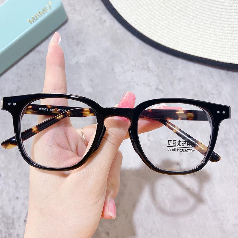 

Trendy Retro Anti-blue Light blocking Glasses Unisex TR90 Glasses Holder Female Cat s Eye Flat Mirror