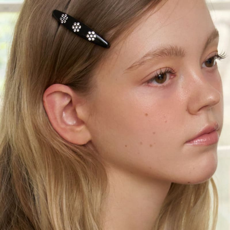 

FANTASTIC PLANET oval cubic flower hair pin (2colors) BLACK