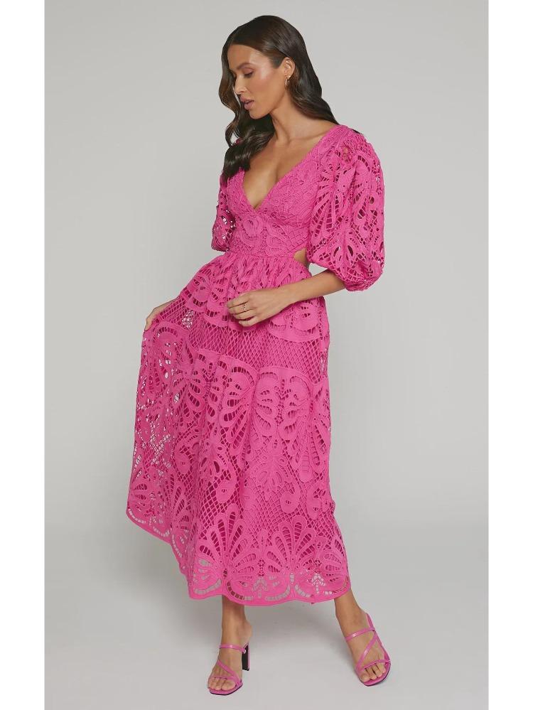 

2025 Летнее женское европейско-американское платье с V-образным вырезом, кружевной вышивкой и ажурным узором, длинное Small