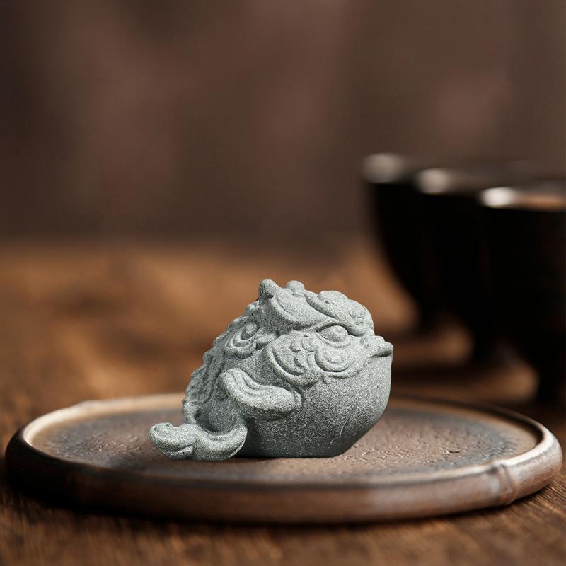 Sand Color Tea Pet Chinese Style Ancient Animal Statue Green Sand Color Mini Tea Pet Figurine Handcrafted Table Centerpiece Tea
