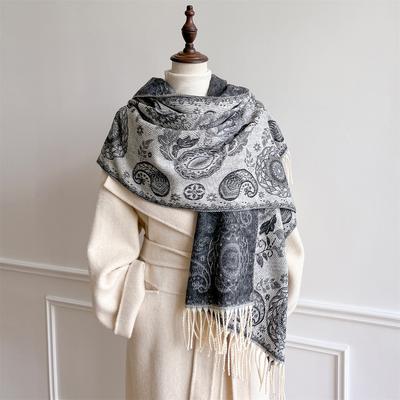Accessori – Sciarpe e foulard
