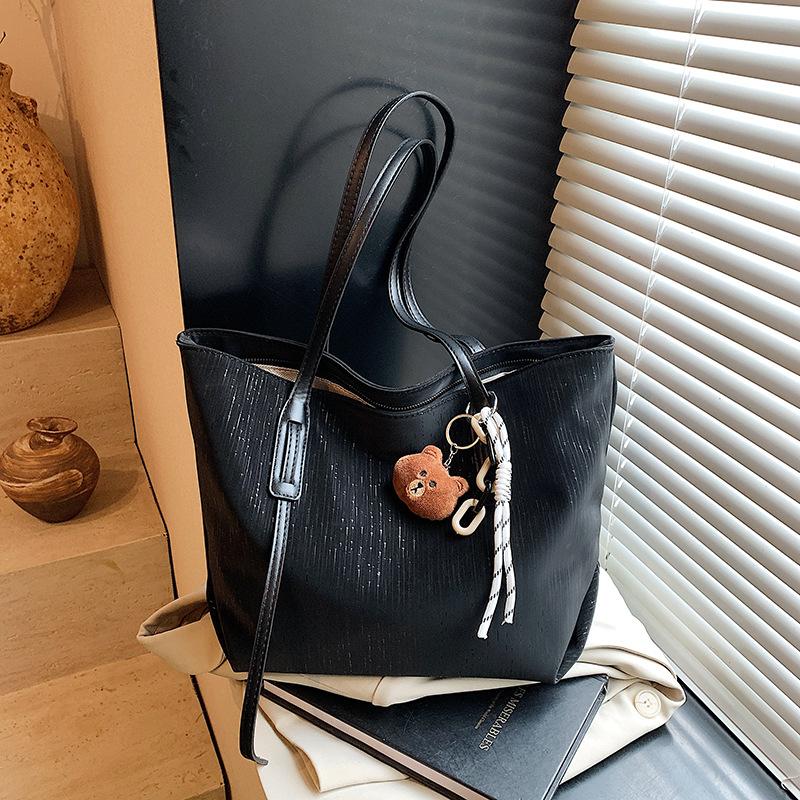 

Сумка большой вместимости женская летняя универсальная новая простая на плечо повседневная студенческая сумка-тоут для занятий чёрный