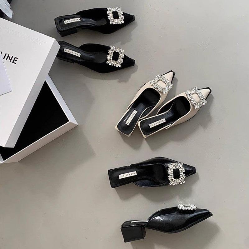 New Comfortable Low Shoes Cover Toe Slippers Casual Shallow Glitter Slides Slipers Women Square Heel Pointed Luxury Jelly Rubber