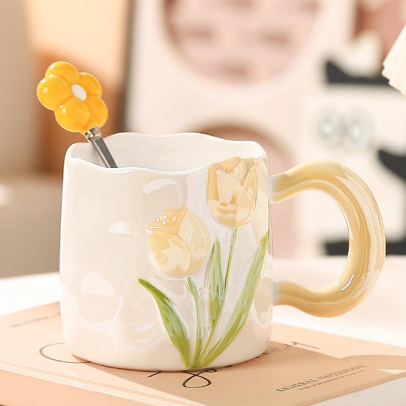 High-Value Hand-Painted Tulip Water Cup Mug Cup Ceramic Bridesmaid Souvenir Opening Event To Send Customers