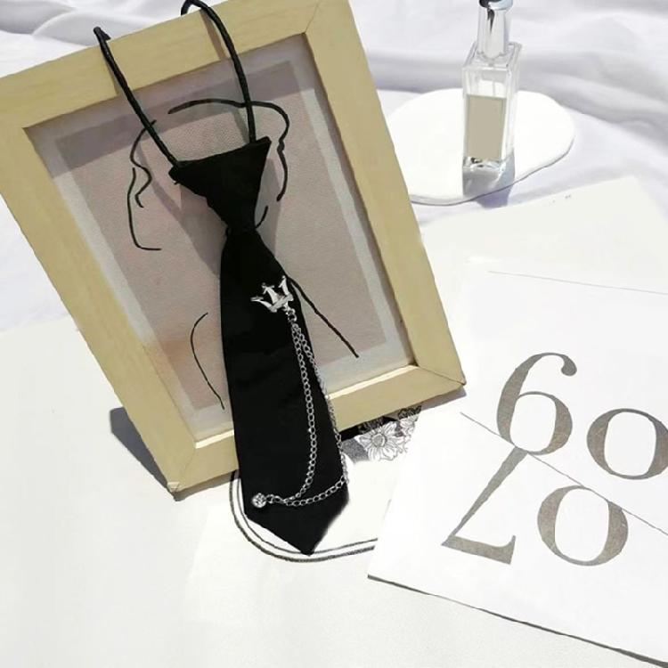 Punk Metall Krone Kette Krawatte für Erwachsene und Kinder Preppy Student Vorgebunden Verstellbar Schwarze Krawatten für Uniform Schulhemd