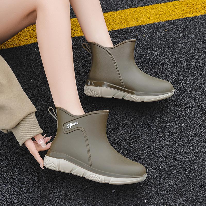 

Японская дождевая обувь женская в стиле колледж модная водонепроницаемая обувь дождевые сапоги низкие резиновые туфли супермягкие новые 37