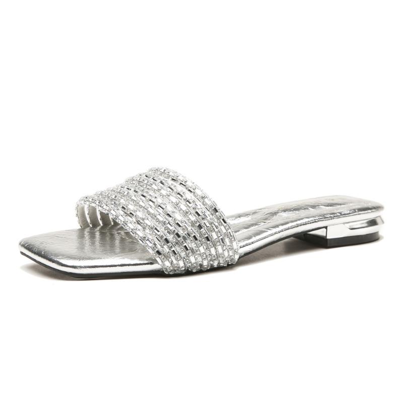 H593-1 Lightweight flat-bottomed women's slippers Fashion sandals are beautiful, high-end comfortable silver casual sandals