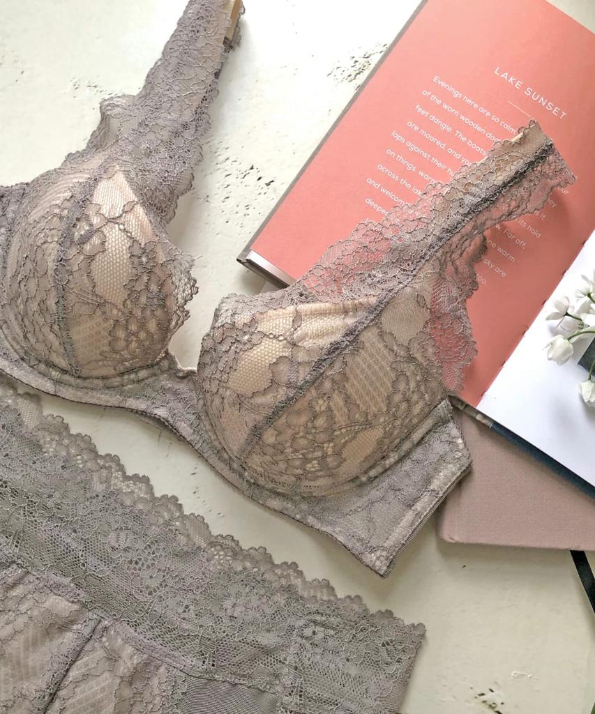 fits up to G pushes neat sides Large size Wacoal bra BZM328 GY D75 [Amphi/Wacoal] Bra, cup, up, [BZM328 series] Women's