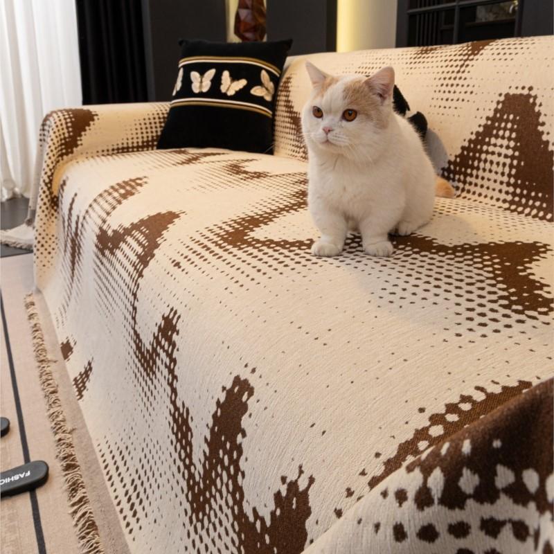 All-Season Universal Couch Camping Blanket Sofa Mat Chenille Ethnic Style Sofa Cover Full Coverage Non-Slip Couch Protector