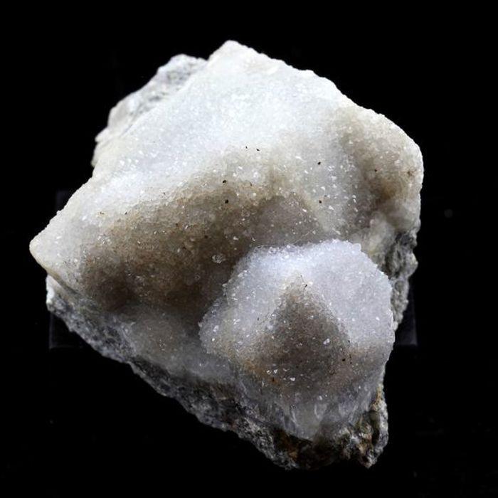 Pierres et Minéraux. Quartz, Fluorite. 365.0 ct. Pont des Bouyges, Corrèze, France.