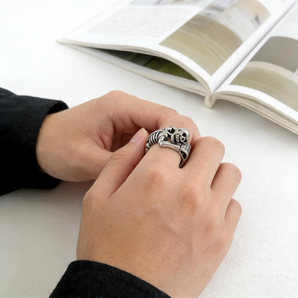 Punk Skull Ring for Men and Women, Retro Alloy Adjustable Ring, Jewelry Gifts