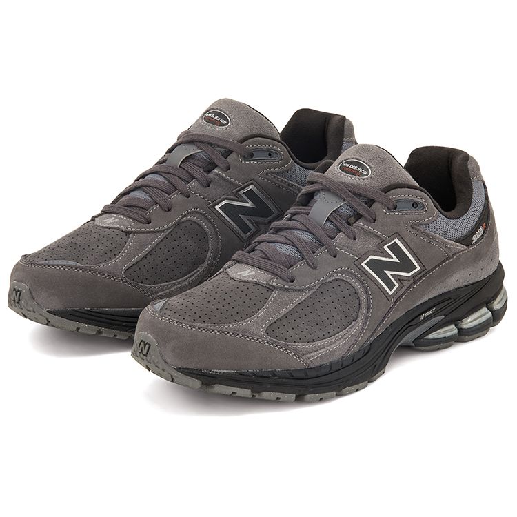 New Balance 2002R Castlerock Black Unisex Sneakers Grey Magnet M2002REH