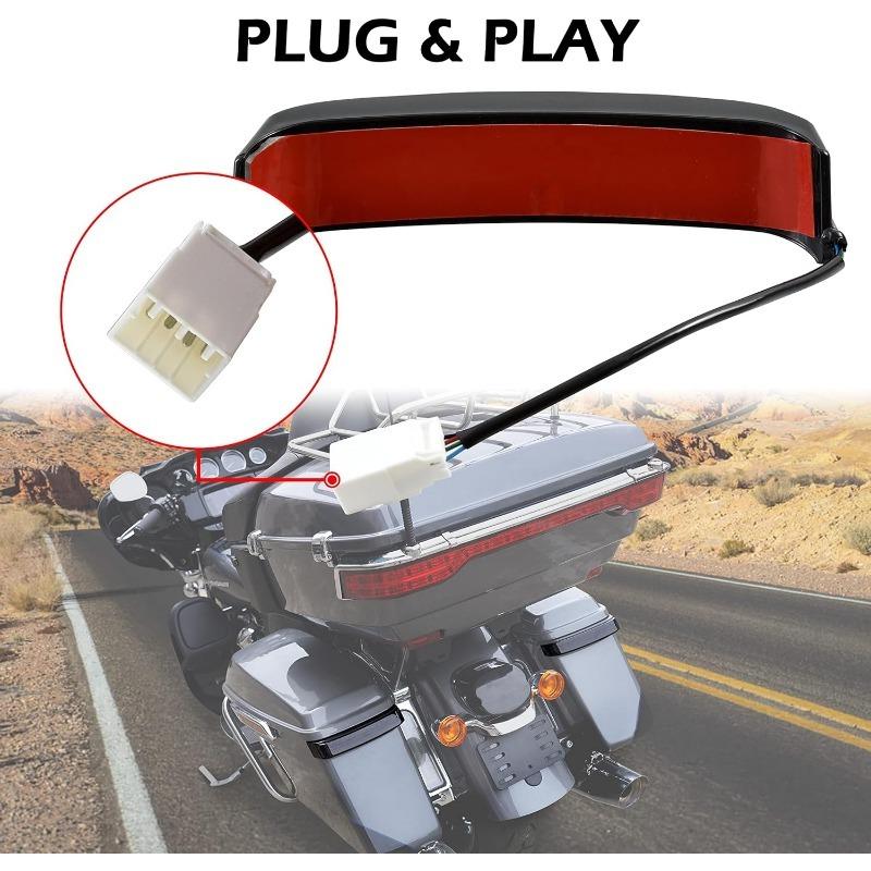 Motorcycle LED Saddlebag Brake Running Luggage Turn Signal Lights For Harley Touring Street Road Glide CVO 2009 2010 2011- 2013